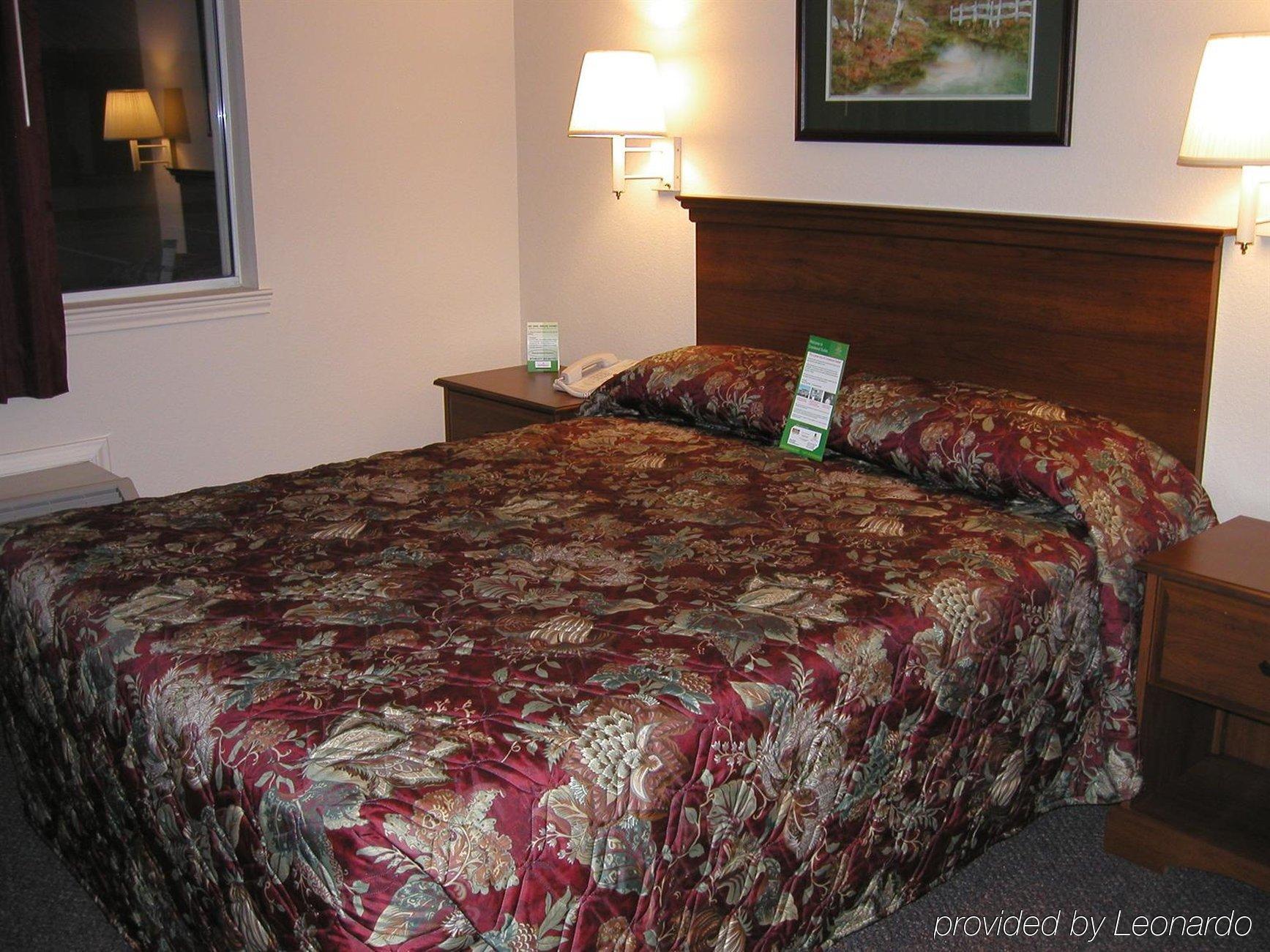 Intown Suites Extended Stay Colorado Springs Zimmer foto
