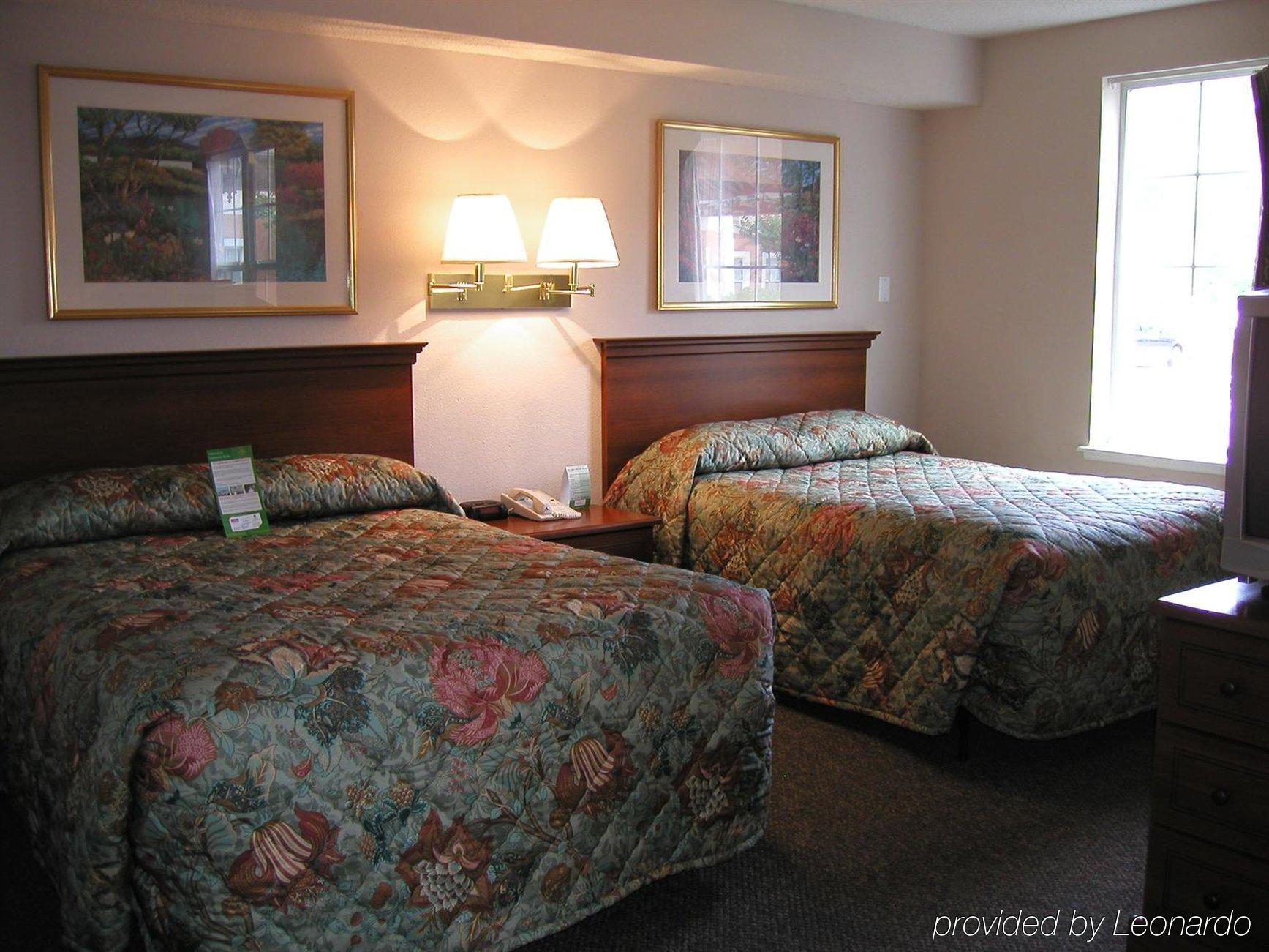 Intown Suites Extended Stay Colorado Springs Zimmer foto