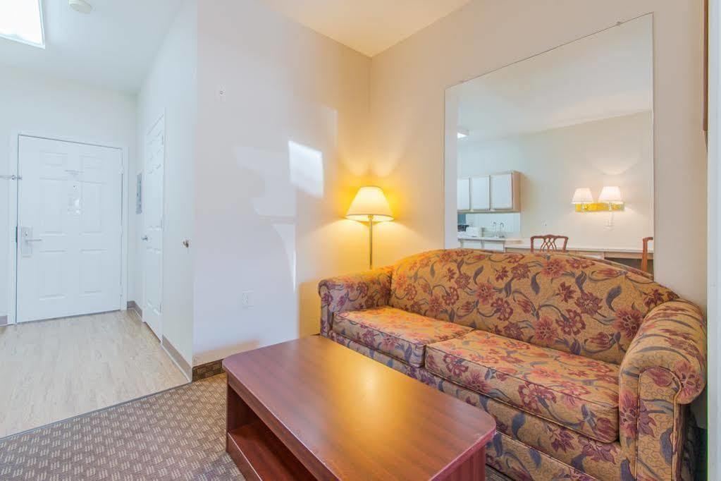 Intown Suites Extended Stay Colorado Springs Exterior foto